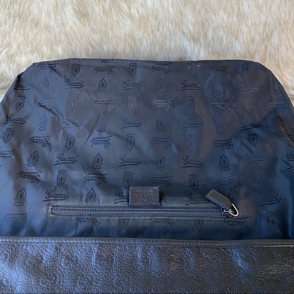 Gucci Guccissma Leather Messenger Bag - Picture 11 of 15